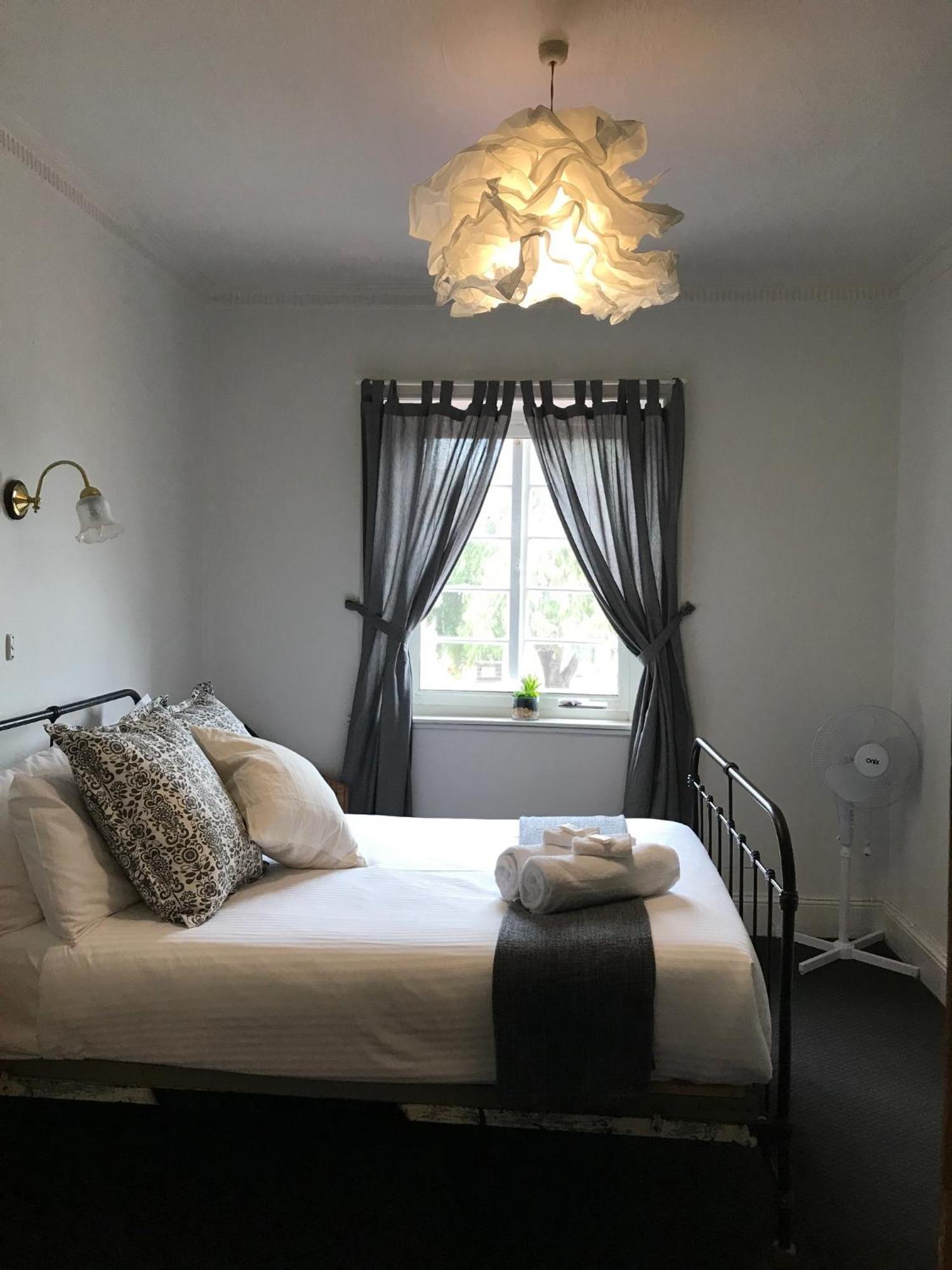 Caledonian Inn Robe Rom bilde